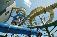Corrediça de água espiral do parque temático da fibra de vidro da segurança para a experiência do entretenimento