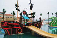 Navio de pirata de ROHS Mini Water Park Equipment Wood com corrediça da fibra de vidro