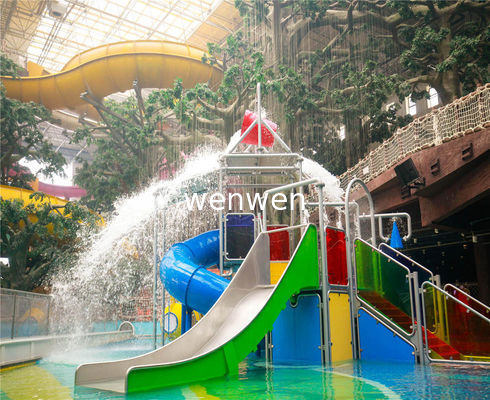Piscina de espessura de fibra de vidro com escorregas de aço de suporte de aço galvanizado de carbono